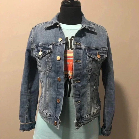 H&M Light Wash  Denim Jacket - Picture 1 of 6